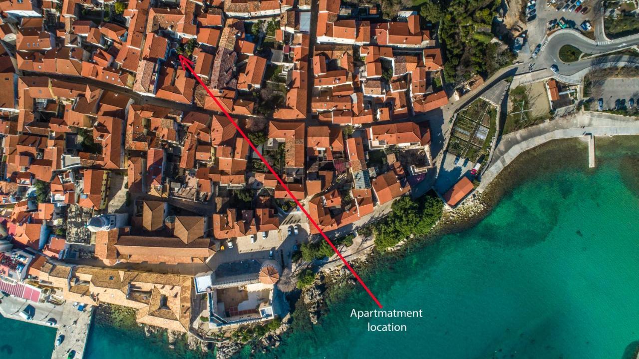 Апартаменты La Casa Di Pietra Крк Экстерьер фото